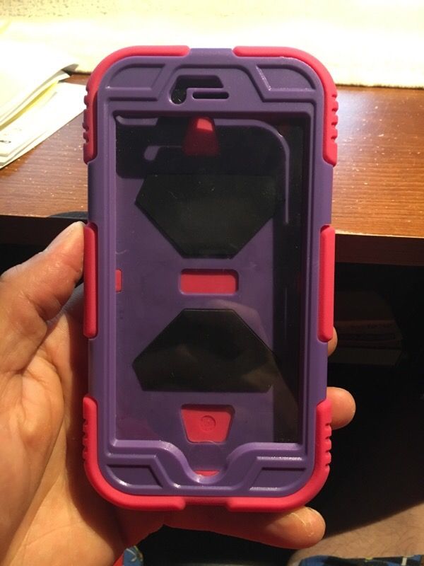 Heavy and spongy iPhone 6 case