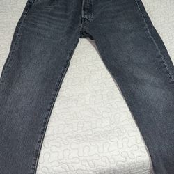 501 Levi’s Grey (33W, 30L)