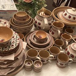 Rare Pottery China Set 