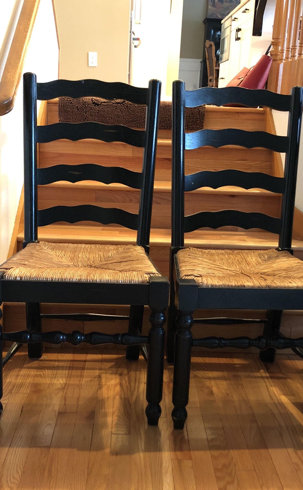 Broyhill Attic Heirloom Cane Dining Chair for Sale in Covington, WA