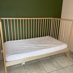 Convertible Crib And Changing Table