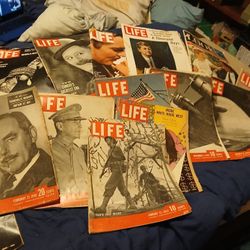 LIFE MAGAZINES VINTAGE