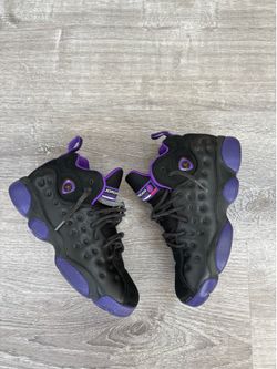 Size 5.5 youth Jordan retro shoes