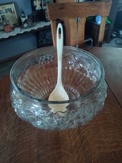 Glass punch bowl