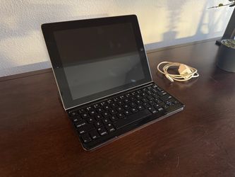 iPad 3rd generation with Logitech Keyboard Cover
