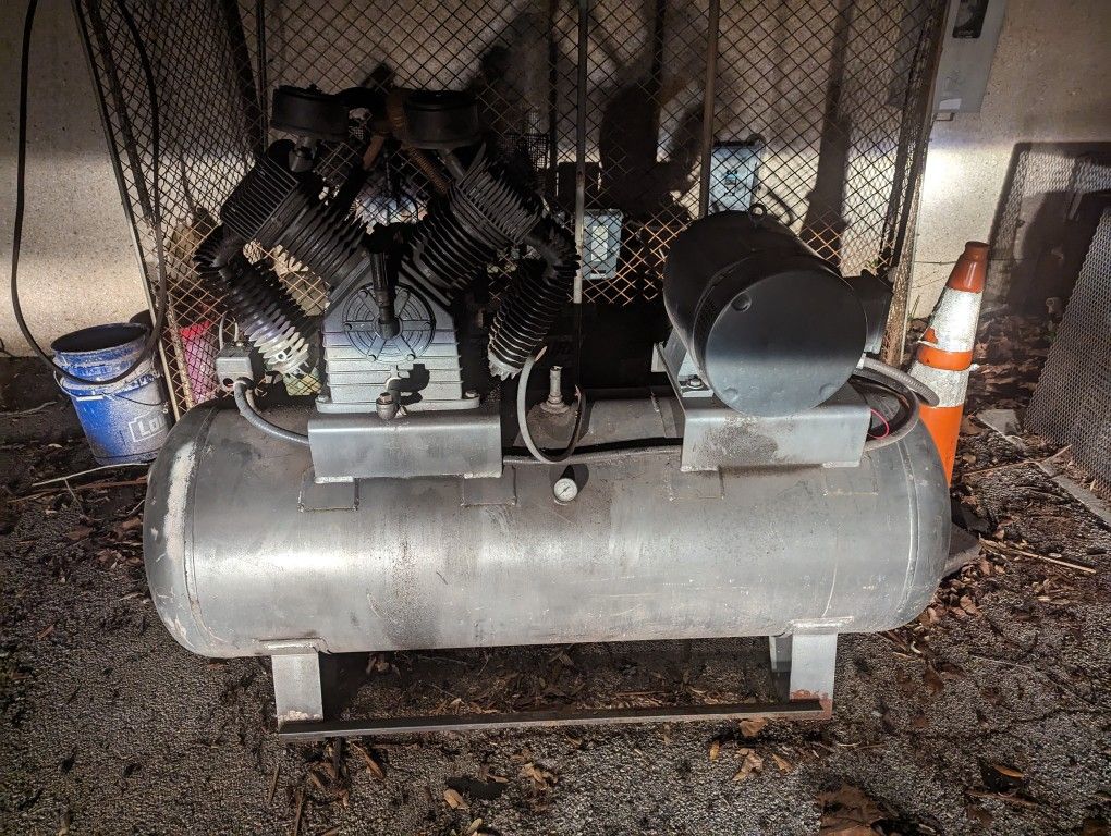 Air Compressor 