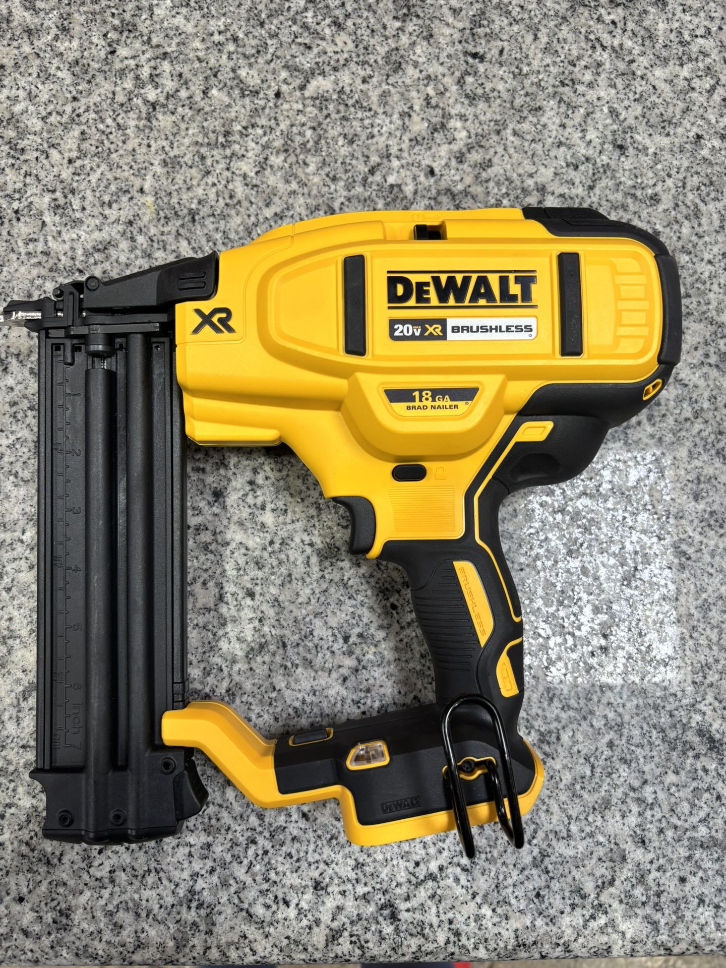 Dewalt DCN680 Brushless 18gauge Brad Nailer 20volt Tool Only
