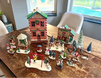 Christmas Village Set with Figurines and Buildings