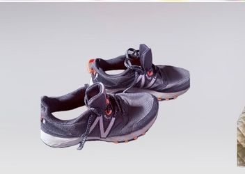 Size 8 women New Balance 410 Women's Grey/Peach
