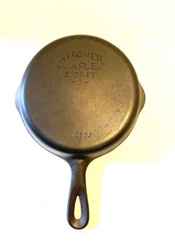 Vintage #3 Wagner Ware Sidney O Cast Iron Skillet 1053J (has a wobble)