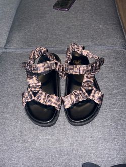 Fendi slides 7/8 women