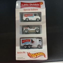 LITTLE DEBBIE DIECAST 1/64