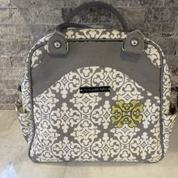 Brand New Petunia Pickle Bottom Baby Diaper Bag BackPack Unisex