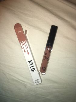Kylie Jenner lipgloss in literally