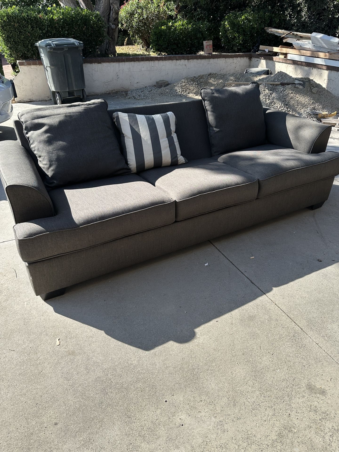 FRE Couch