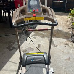 Treadmill 