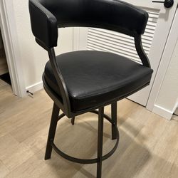 Bar Stools/Chairs
