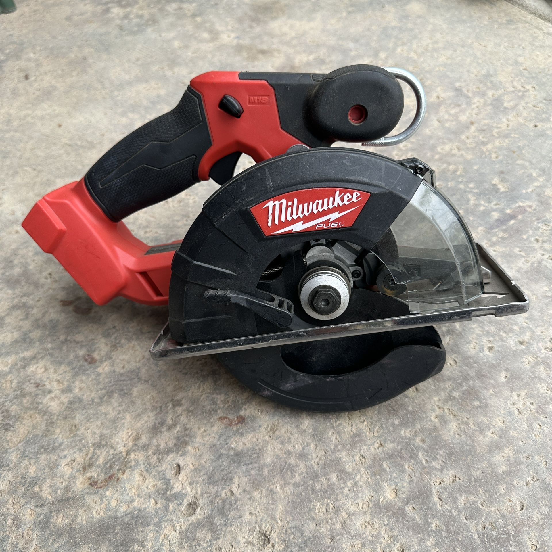 M18 Milwaukee 5 3/8 Metal Circular Saw