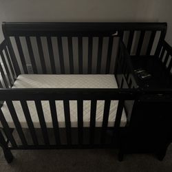 Mini Crib With Changing Table