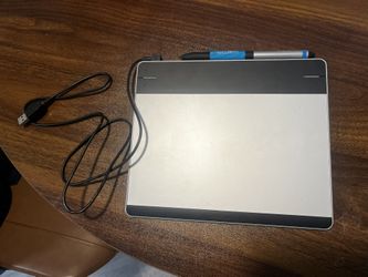 Wacom Intuos Pad And Pen - Free