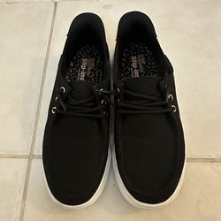 Women’s shoes