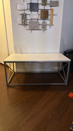 Center Table/ Or Tv Center