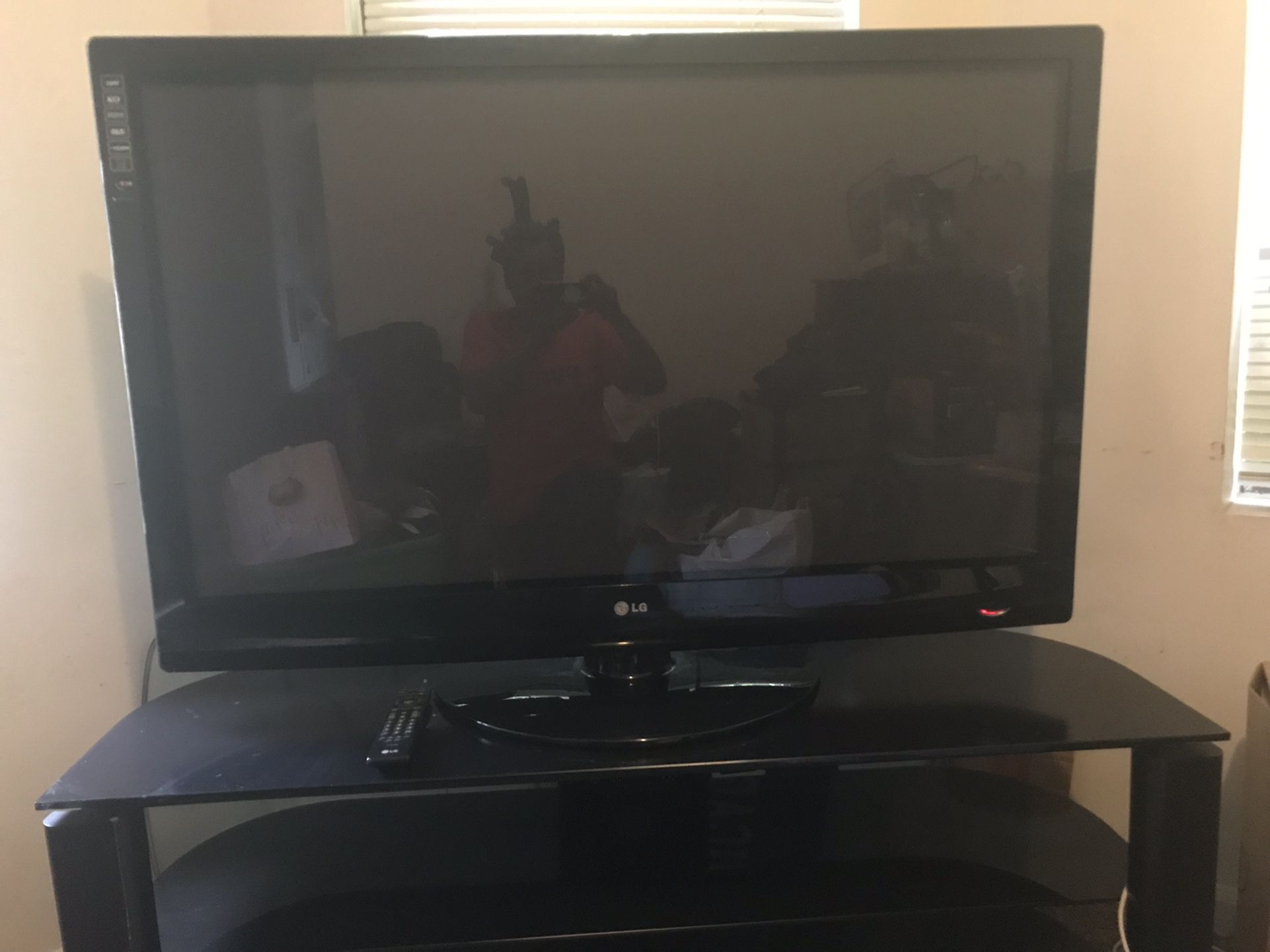 LG flat screen TV