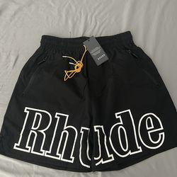 Rhude shorts Medium