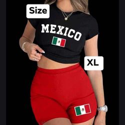 New Women’s 2 Piece Set Size XL