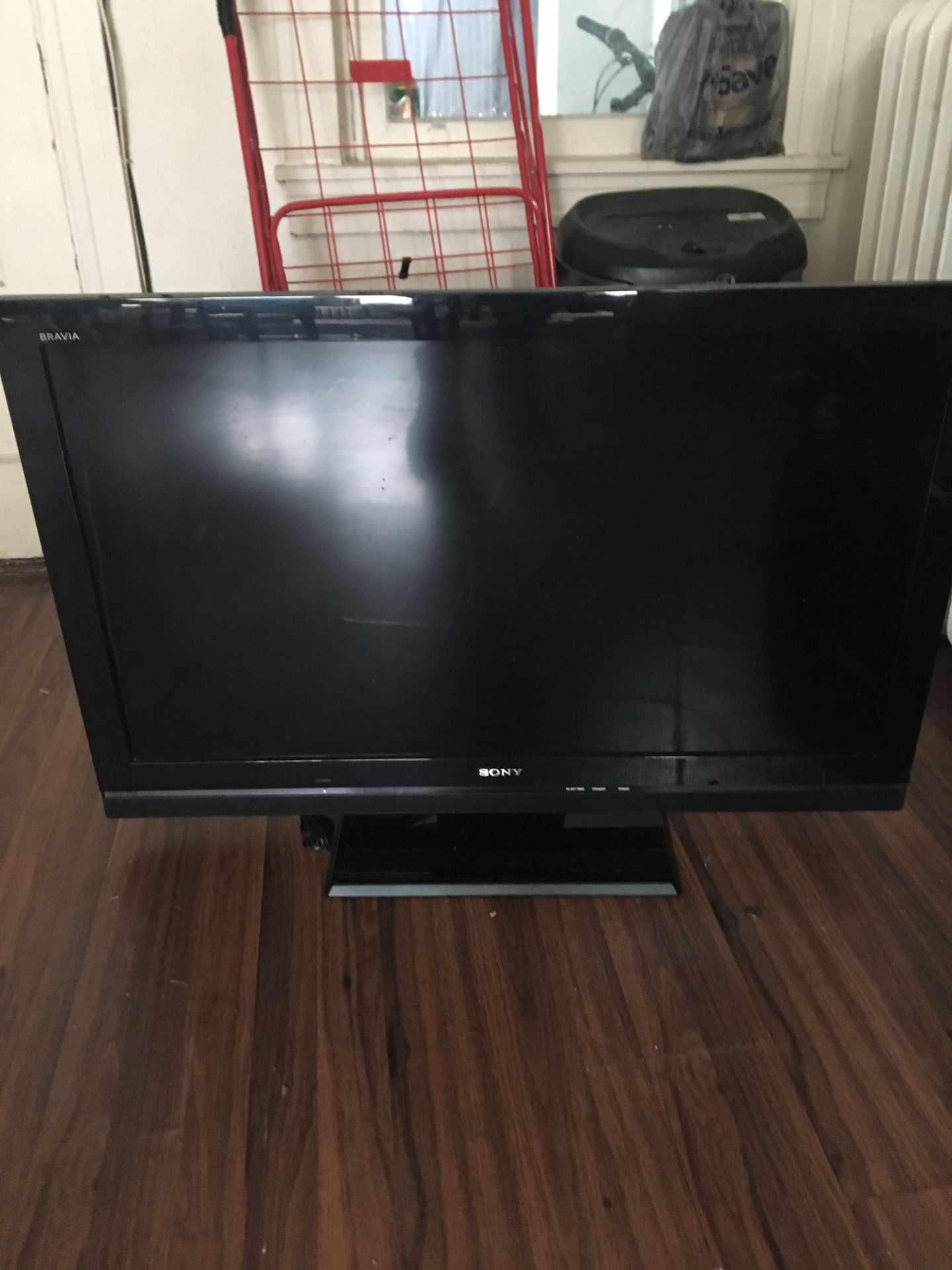 Fairly used 45 inch Sony flat screen comes with roku stick,Xbox 360/games and a play station 3 with games....everything works perfectly fine 