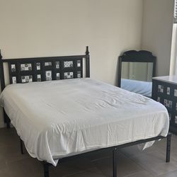 Queen Bedroom Set European Inspired 