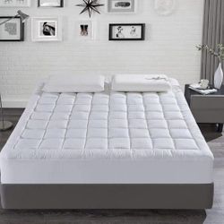 Mattress Pad/(Twin, queen,King,$20 for each size)