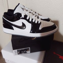 Jordan 1 Low Concord Size 8.5 Mens