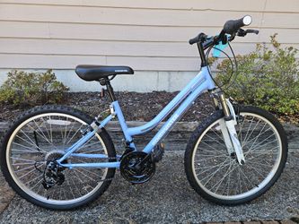 Girls Bike, Near New