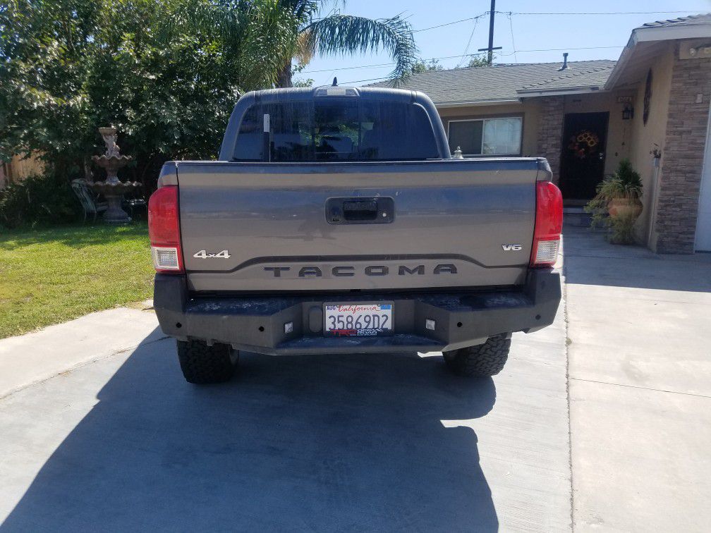 Taillights OEM (tacoma 2016 and up)