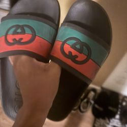 gucci slides