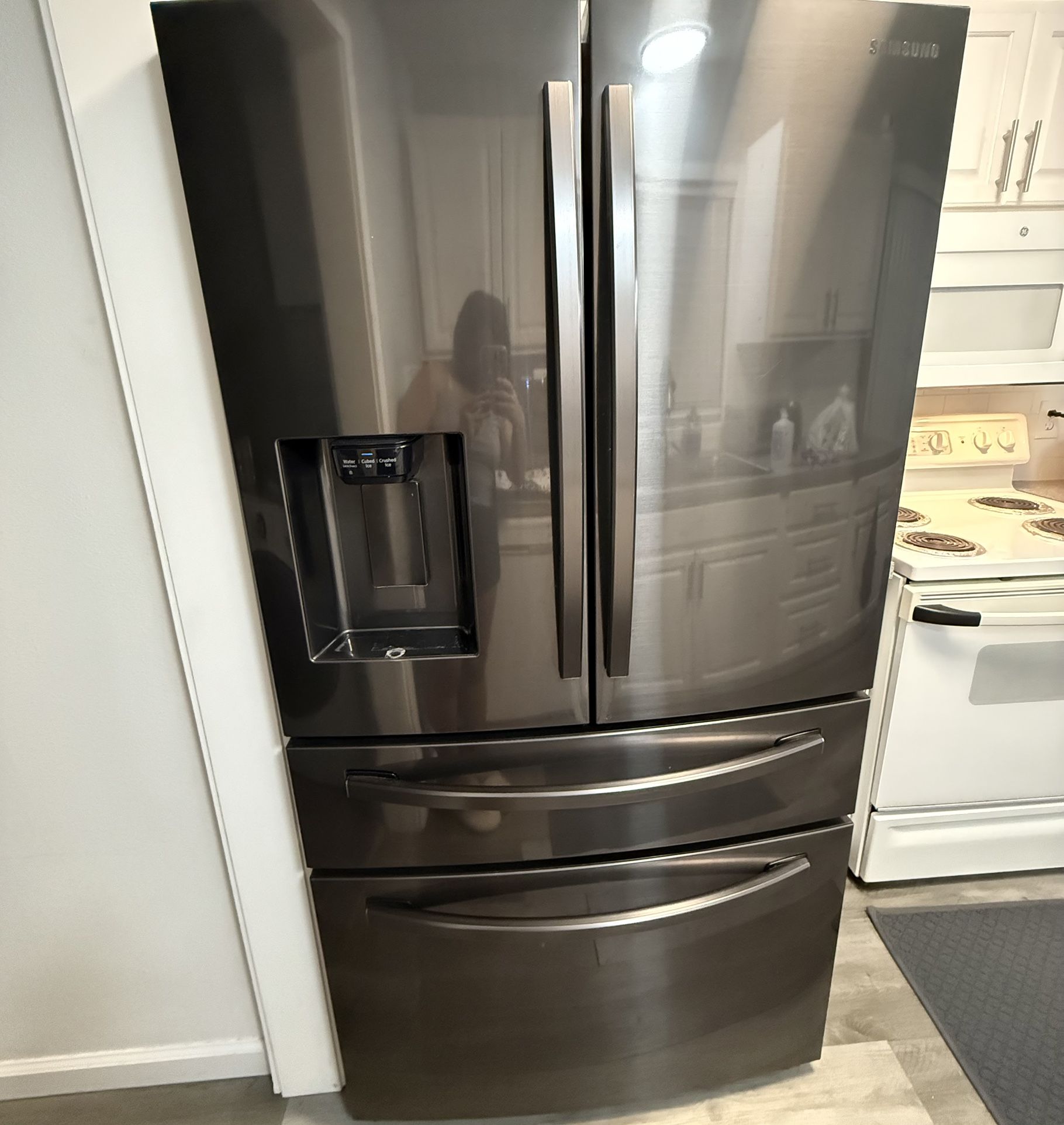 Samsung Side By Side Black Stainless Steel Refrigerator- Must Pick Up AFTER 12/05
