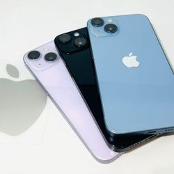 Apple iPhone 14 128GB UNLOCKED Under Apple Warranty Fully Functional LIKE NEW $525 each