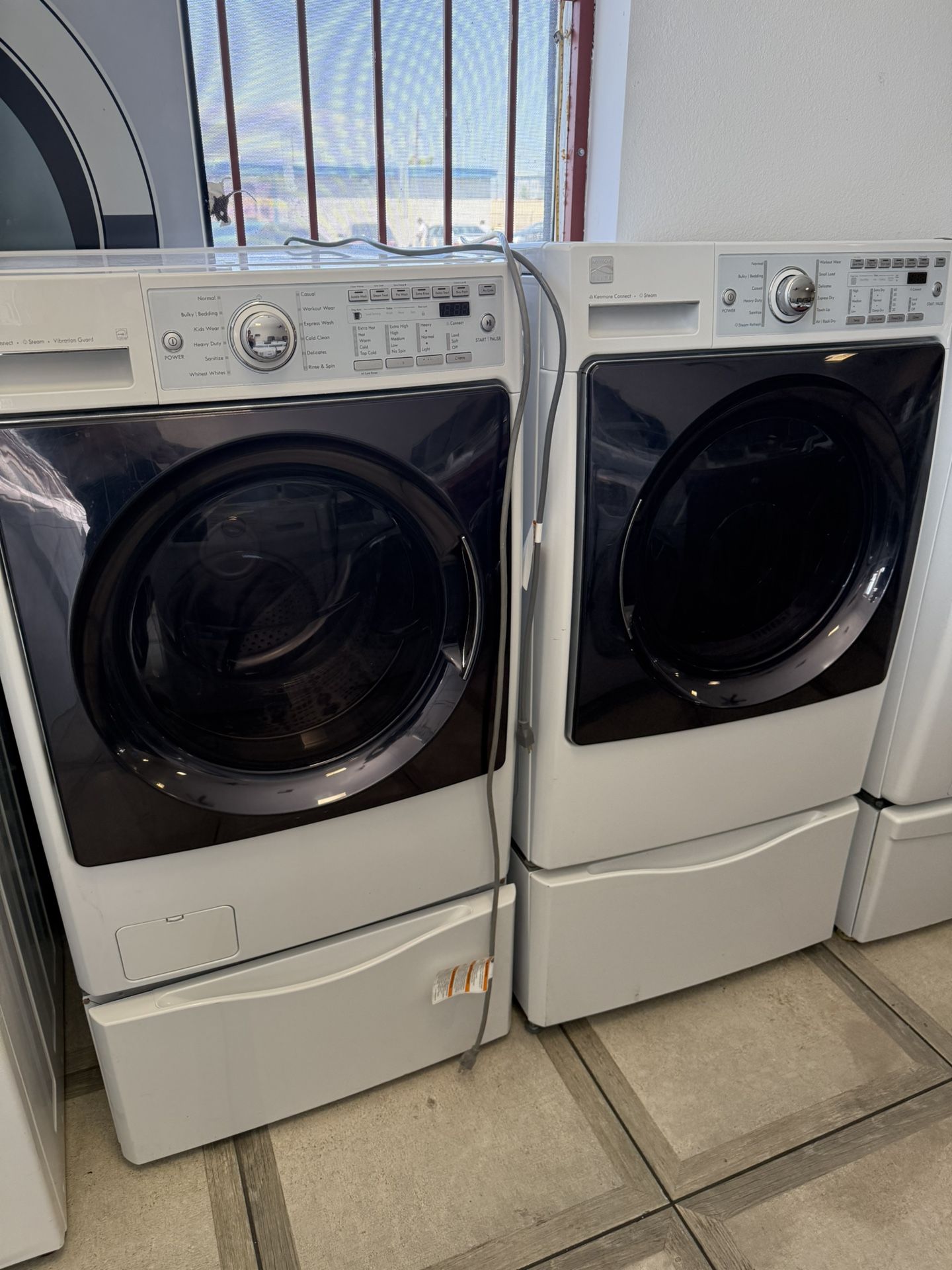 Kenmore Front Load Washer And Gas Dryer Set
