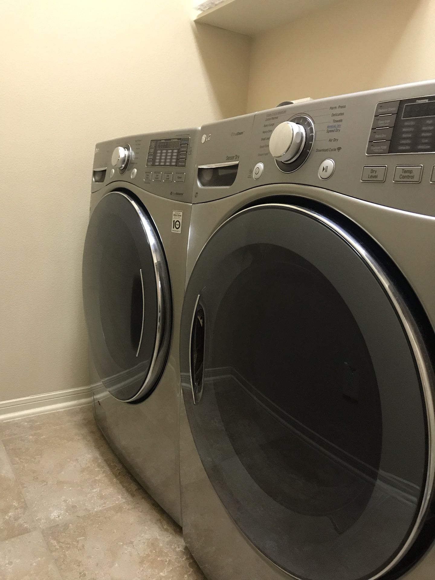 LG Washing Machine and Dryer with steam technology