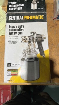 Pneumatic automotive spray gun