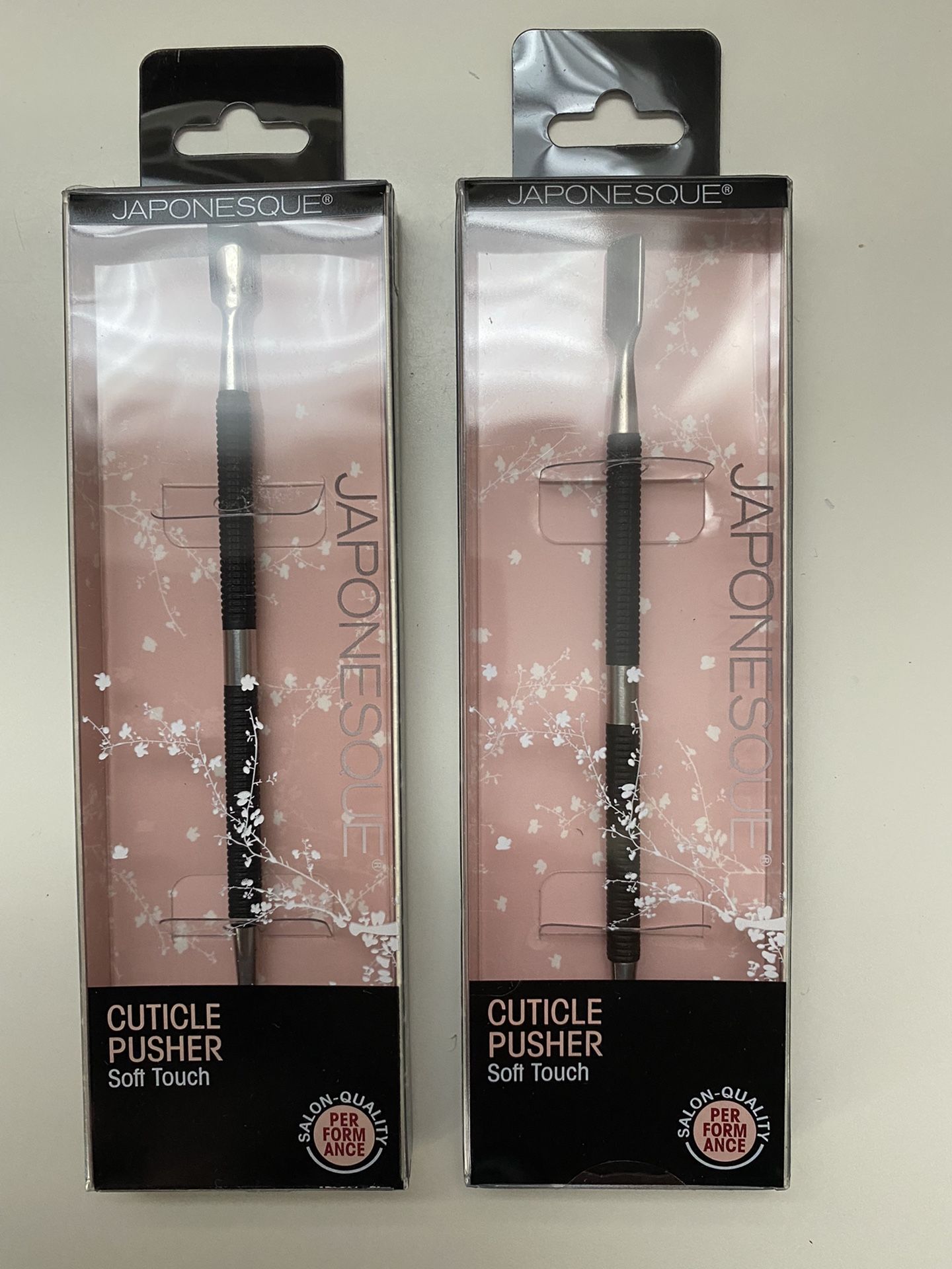 Japonesque soft touch cuticle tool