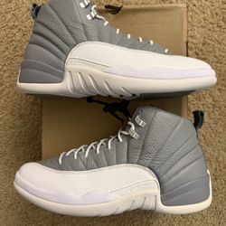 Size 11.5 (Pre owned, damaged box) - Air jordan 12 retro stealth 