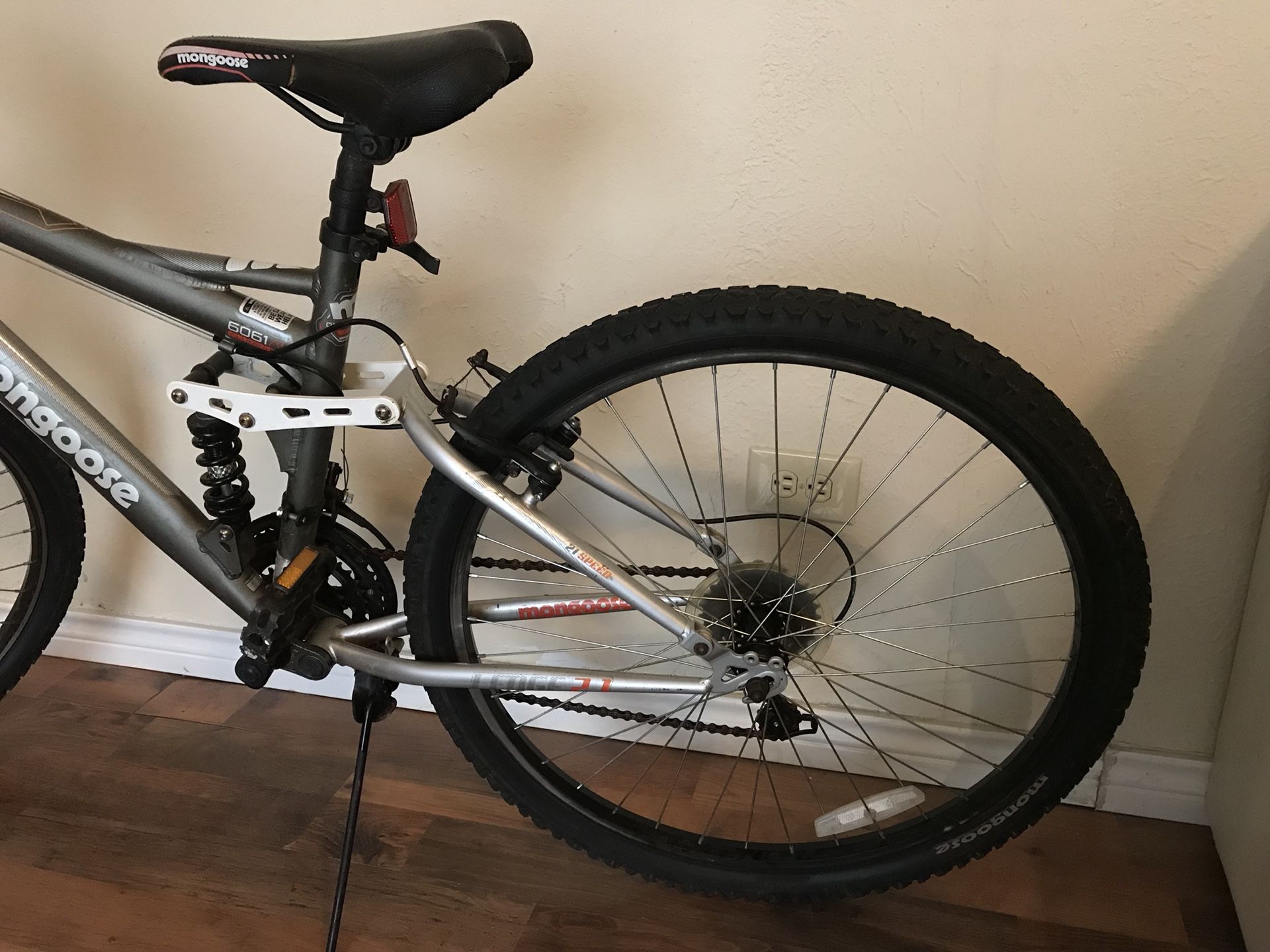 Mountain Bike Mongoose, elite. 6061 ,LEDGE 2.1 for Sale in San Antonio
