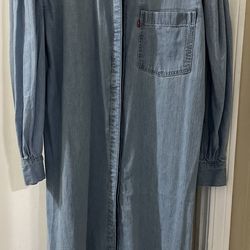 LEVIS WOMANS DENIM DRESS (med) New