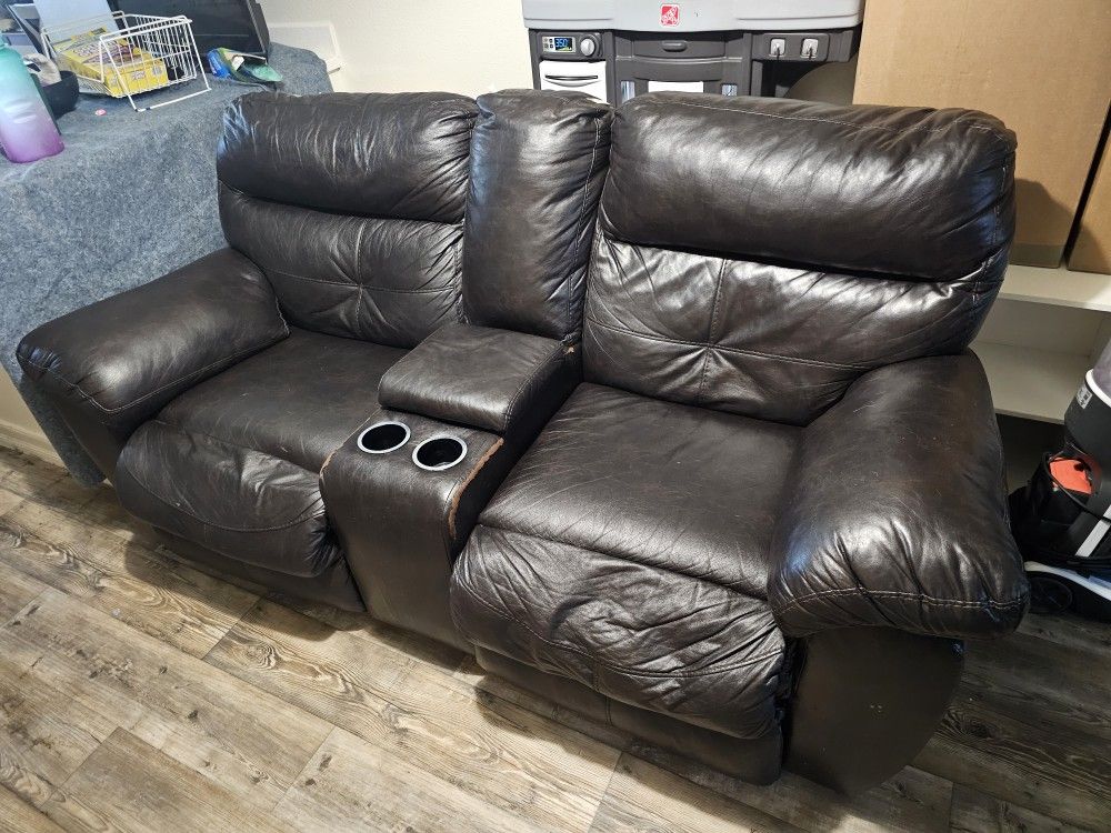 4 Reclining Couches
