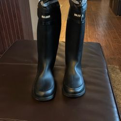 Rain boots