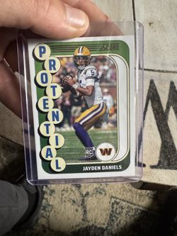 Jayden Daniels Lot 