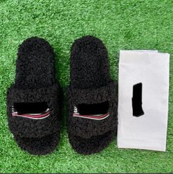 Black Balenciaga Slides (I CAN DELIVER!!!)