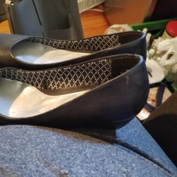 Black Shoes Size 9 M